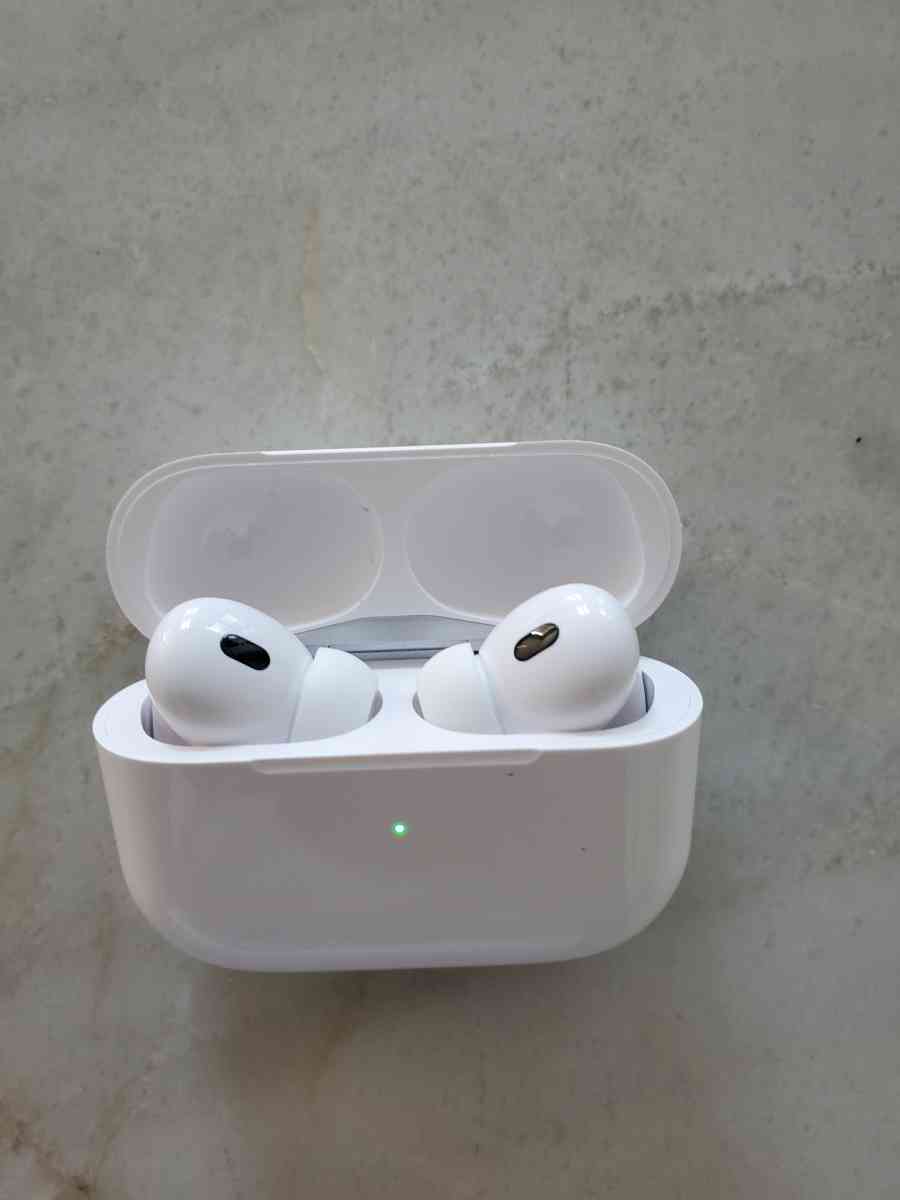 Apple AirPods 2nd Generation - Wildomar, California