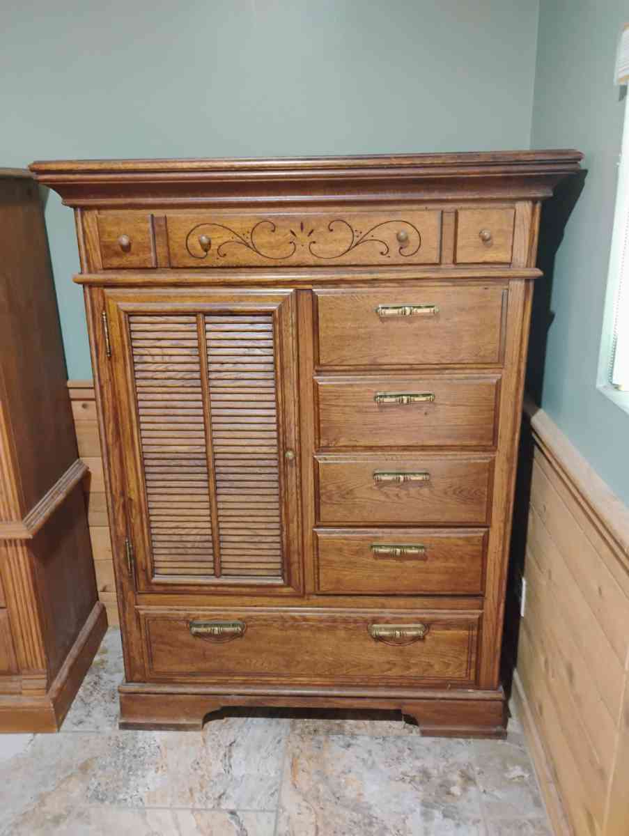 Armoire - Marianna, Florida