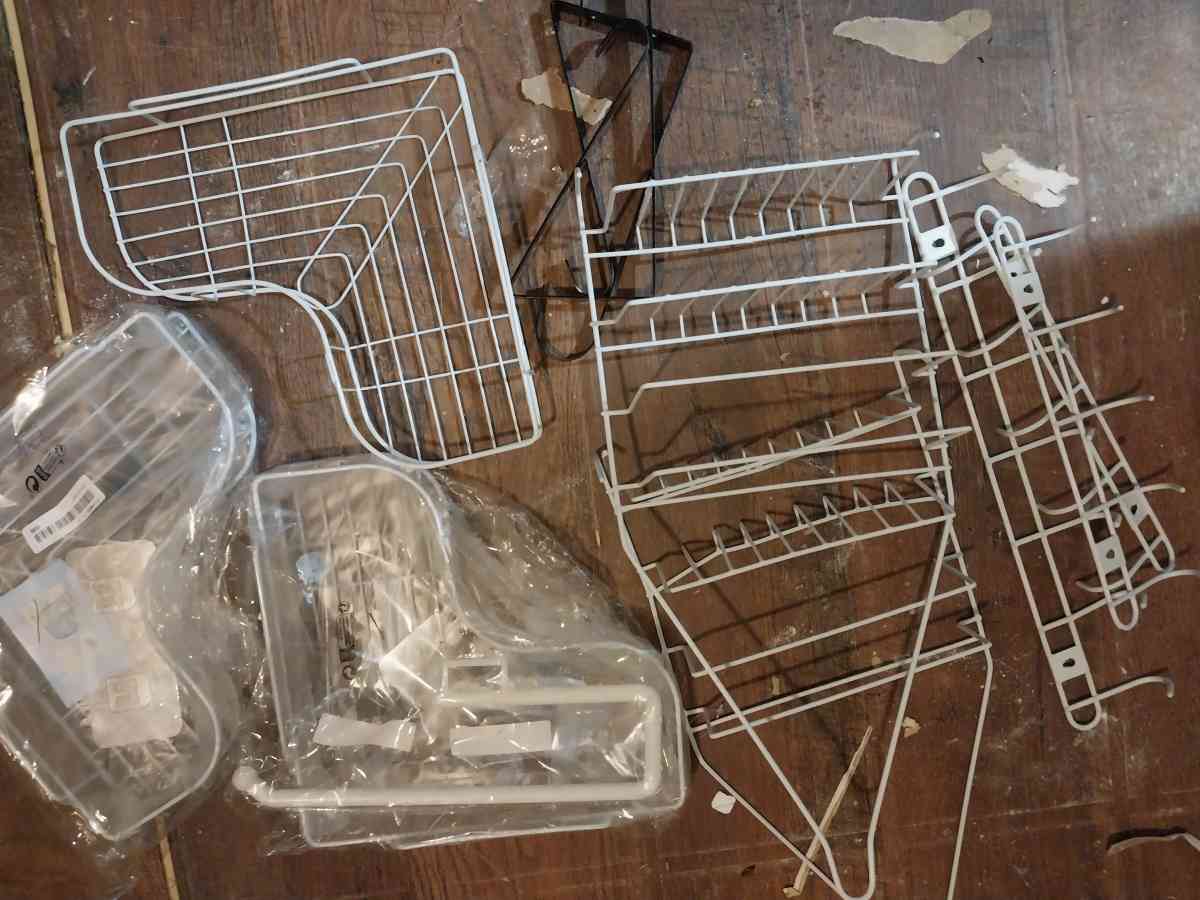 bathroom shelfs - Acworth, Georgia - FleaMarketBay