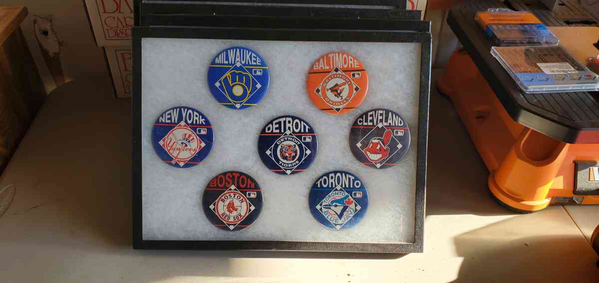 mlb baseball large style team pins - Huntington Beach, California