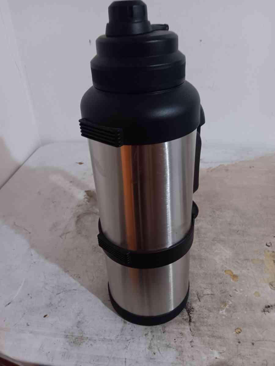 4 litre water jug - Pensacola, Florida - FleaMarketBay