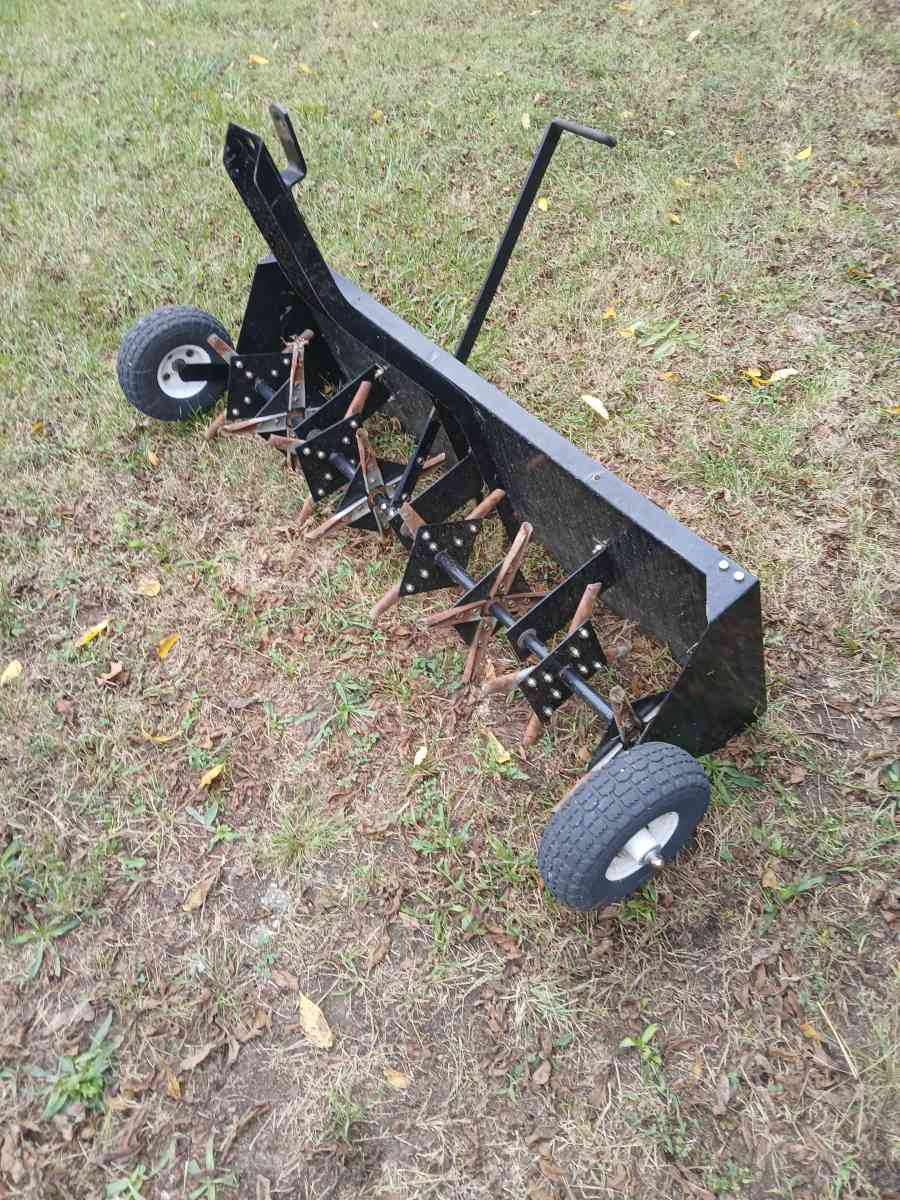 YITAMOTOR 48 Tow Plug Lawn Aerator with Universal HitchBlack