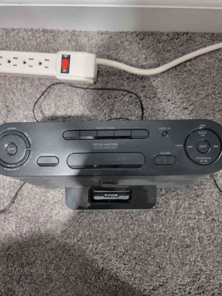 Sony dream machine clock radio ipod player - Westminster, Colorado - FleaMarketBay