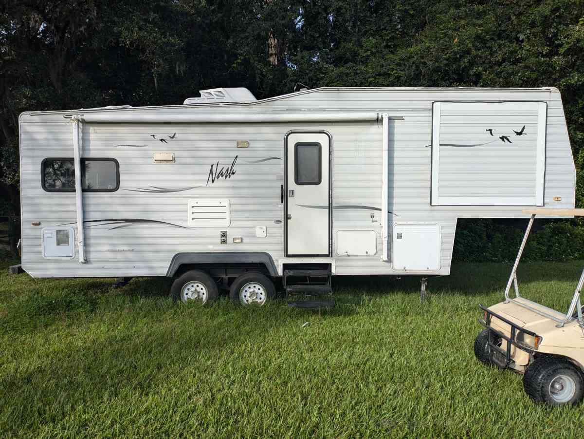 05 Norwood Nash camper - Morriston, Florida - FleaMarketBay