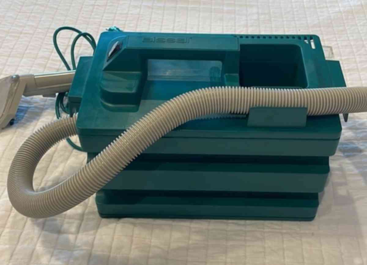 Bissell Little Green Clean Machine - Franklin, Indiana - FleaMarketBay