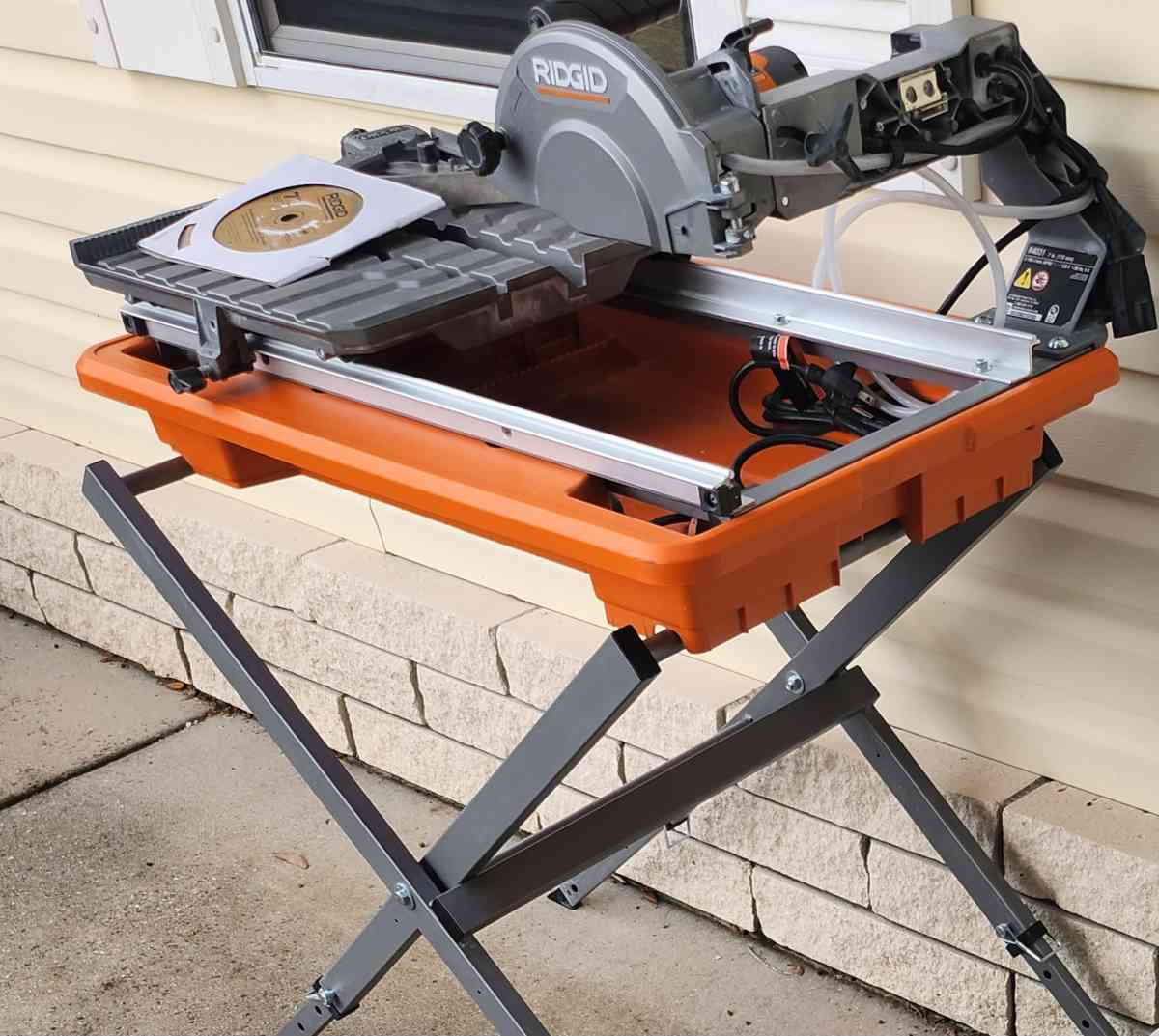 Ridgid R4031S Wet Saw with Stand - Homosassa, Florida - FleaMarketBay