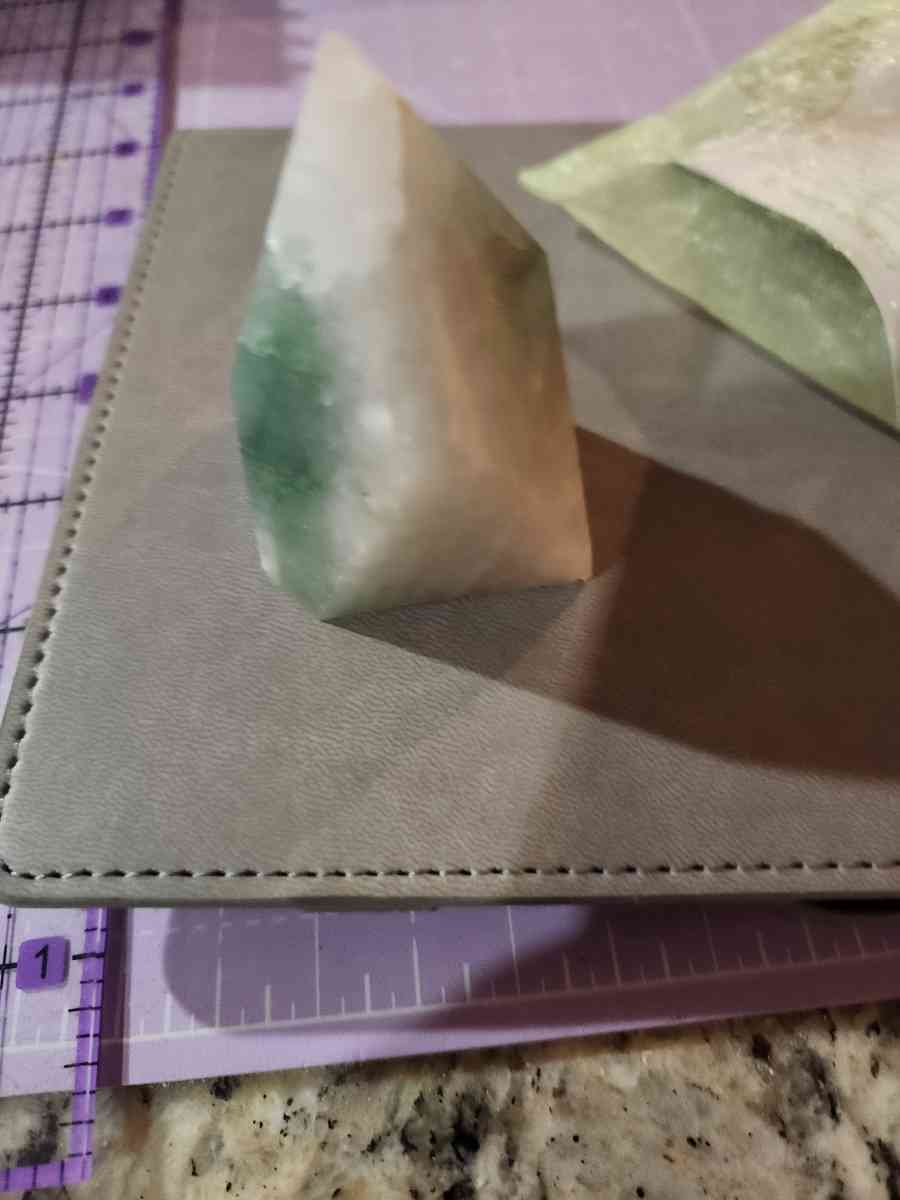 crystals - Lancaster, Massachusetts - FleaMarketBay