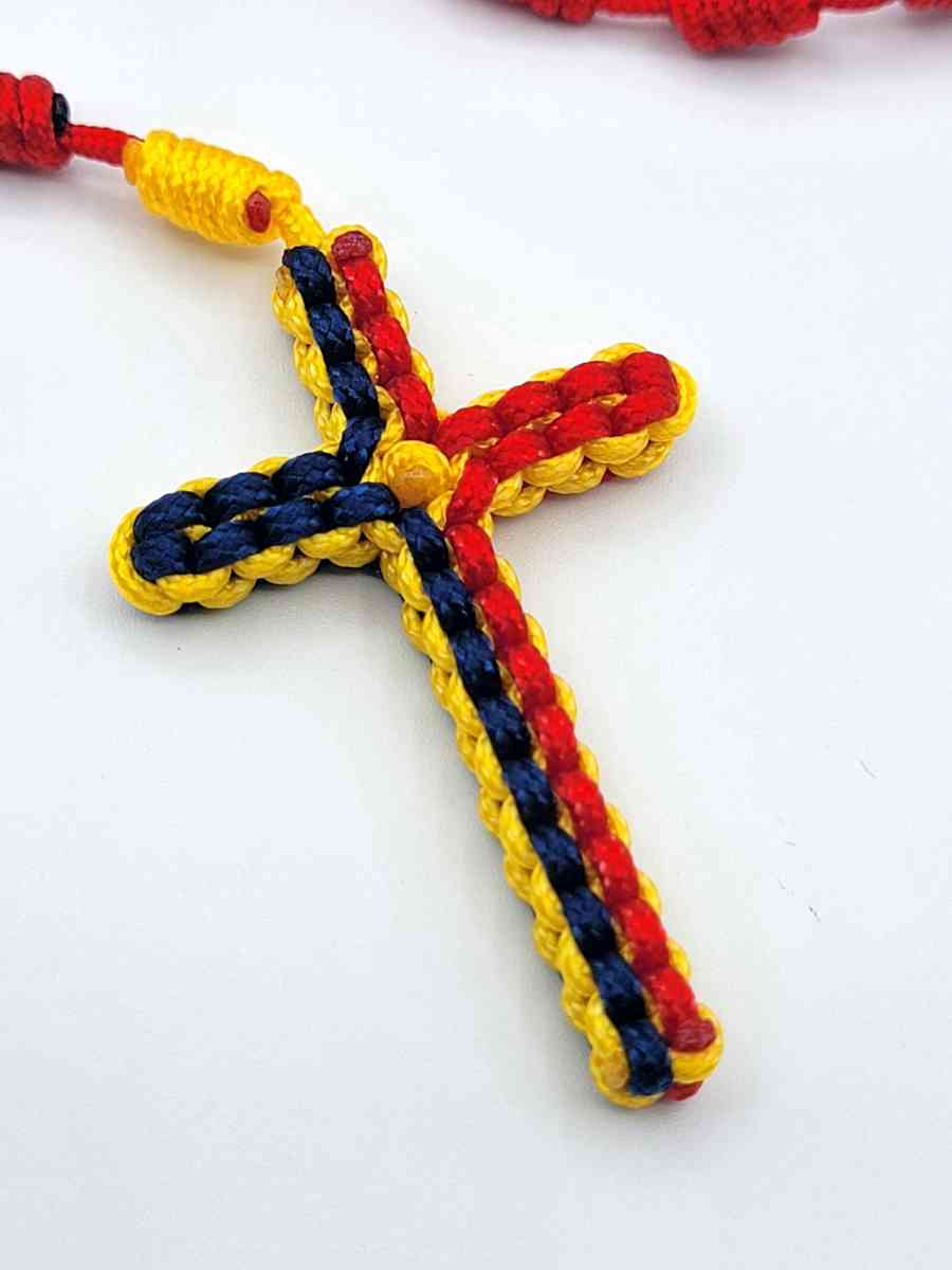 Rosario Nuevo Anudado con la Cruz de colores de Venezuela - Miami, Florida - FleaMarketBay
