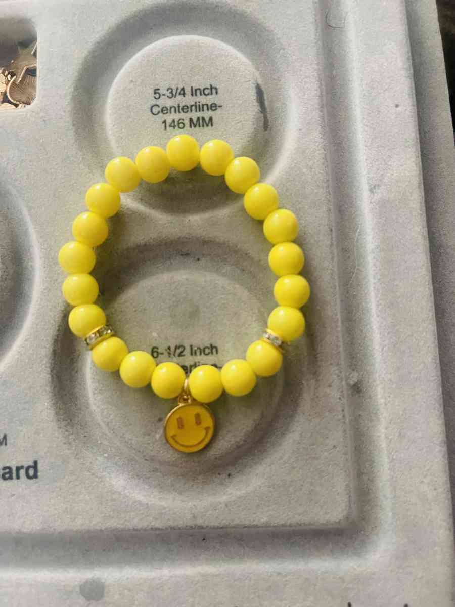 yellow bracelet - Stockton, California