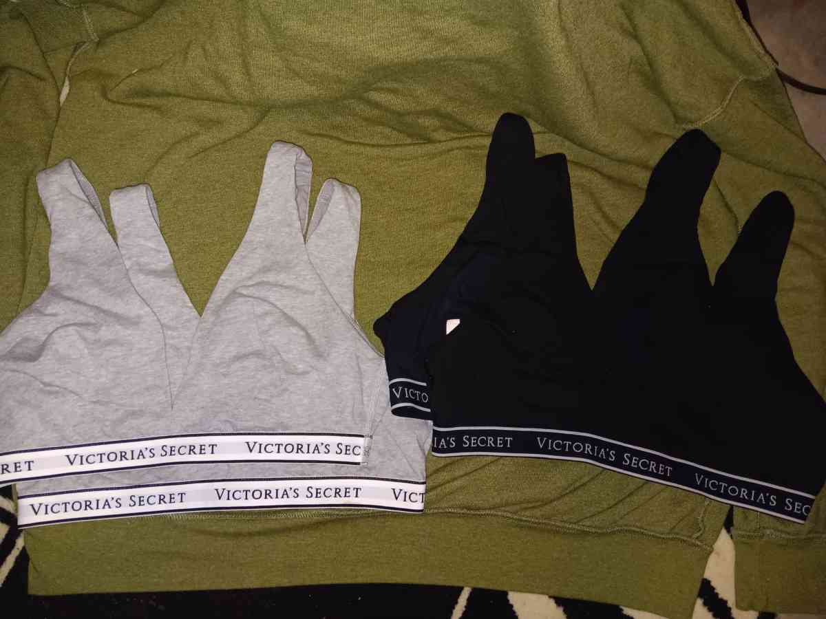 Victoria Secret Sports Bra - Independence, Missouri - FleaMarketBay