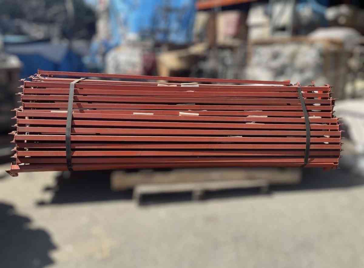 Beams  Upright - Azusa, California - FleaMarketBay