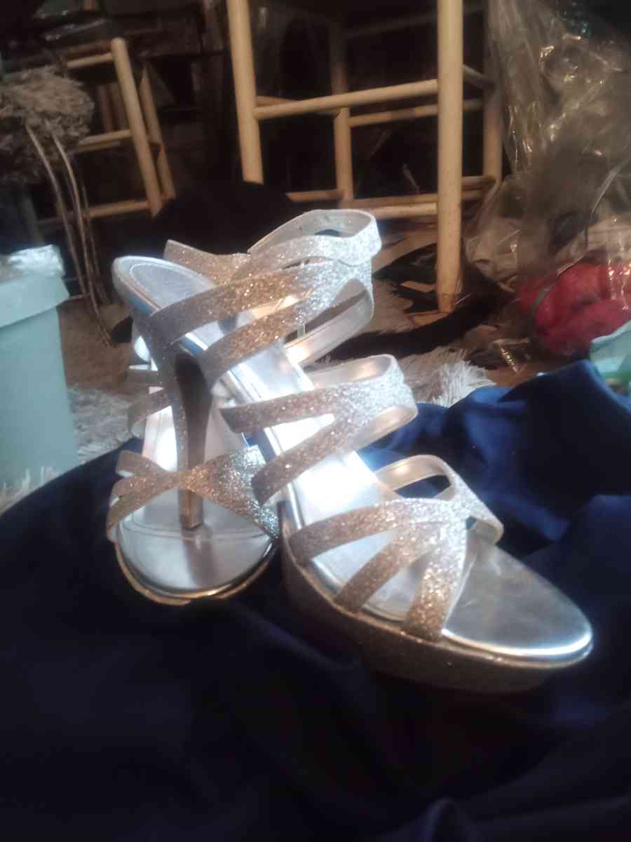 high heel shoes - Indian Trail, North Carolina - FleaMarketBay