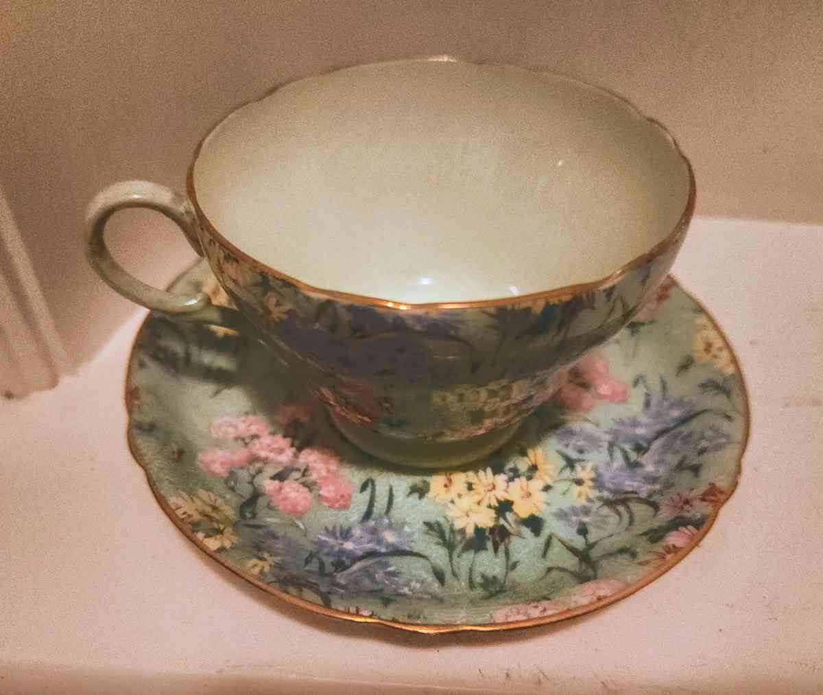 Chintz Cresmer Sugar Bowl and tray - Buford, Georgia