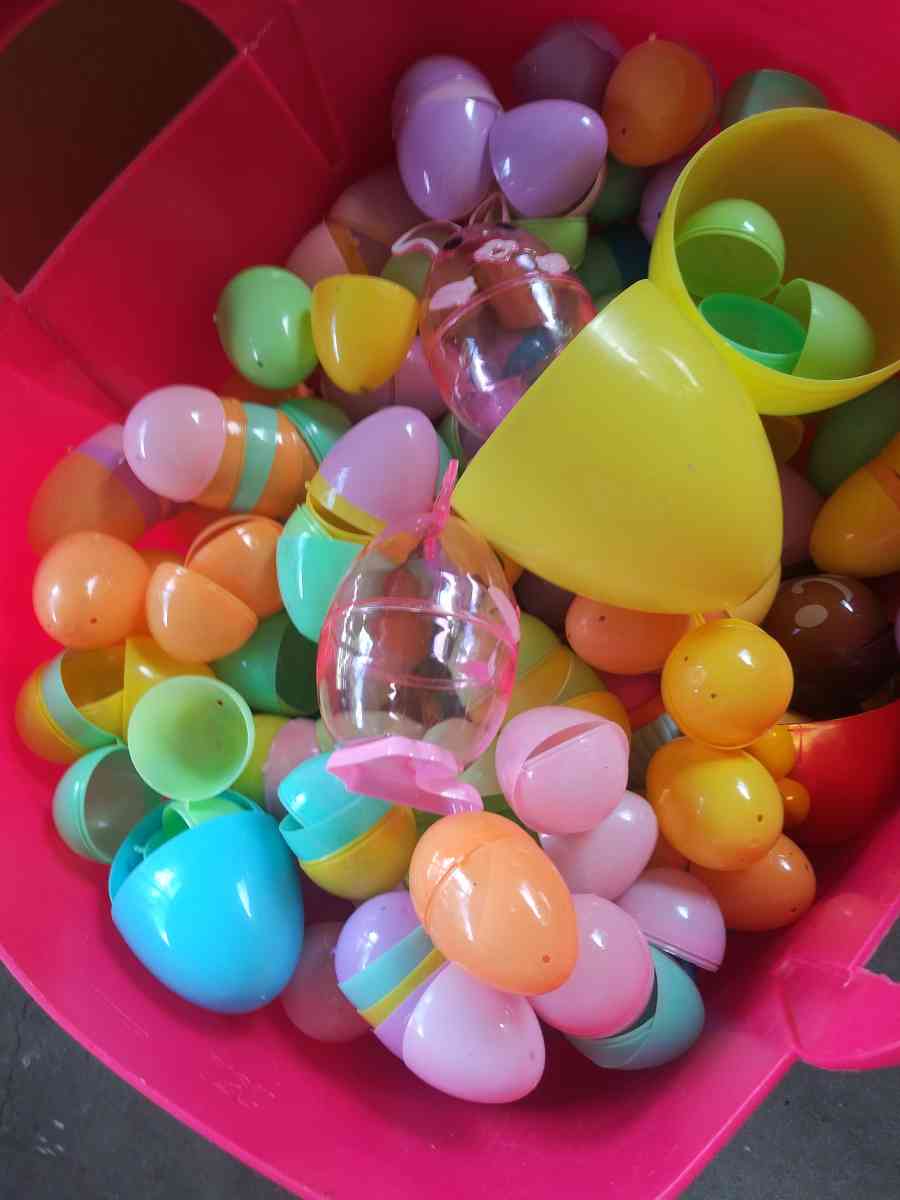 Easter Eggs with pink bag - Tampa, Florida - FleaMarketBay