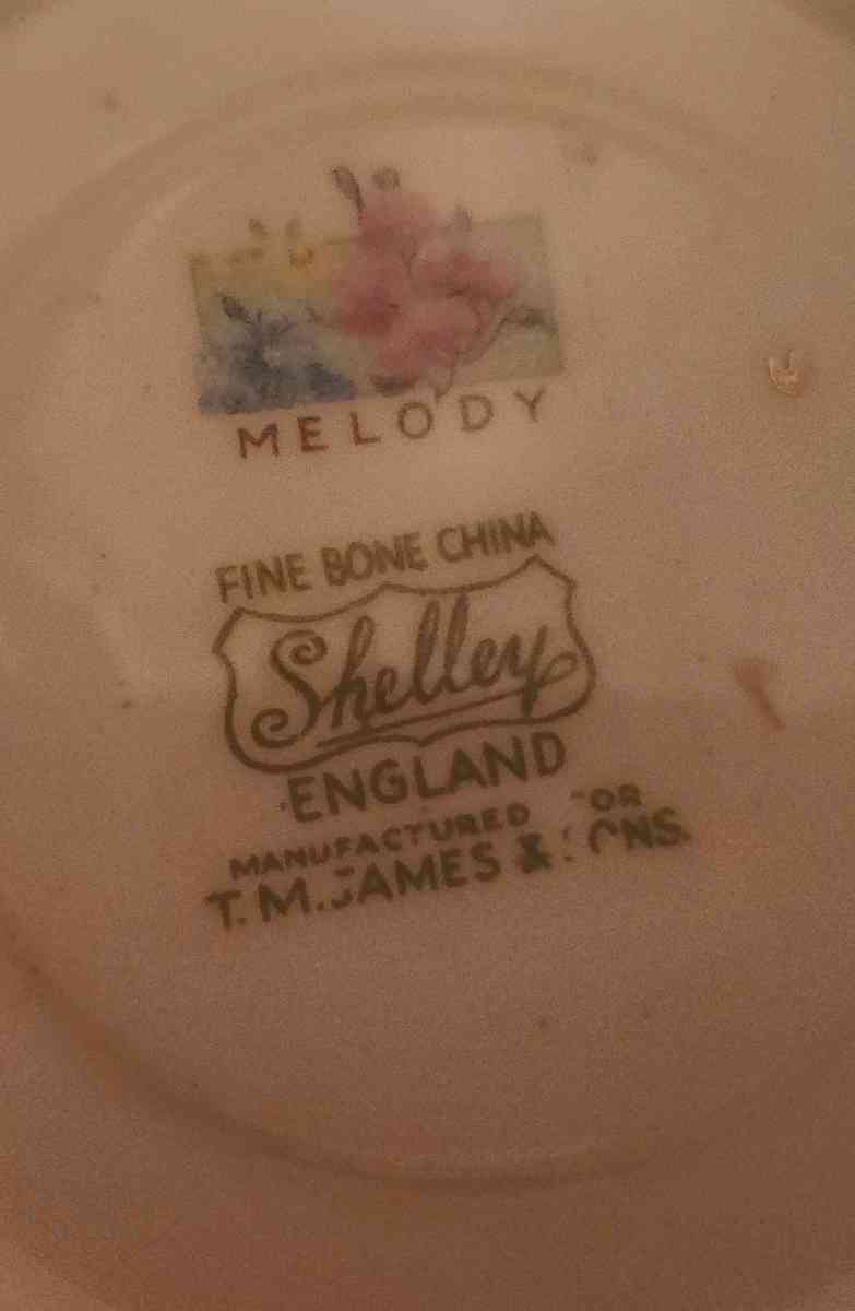 Chintz Cresmer Sugar Bowl and tray - Buford, Georgia - FleaMarketBay