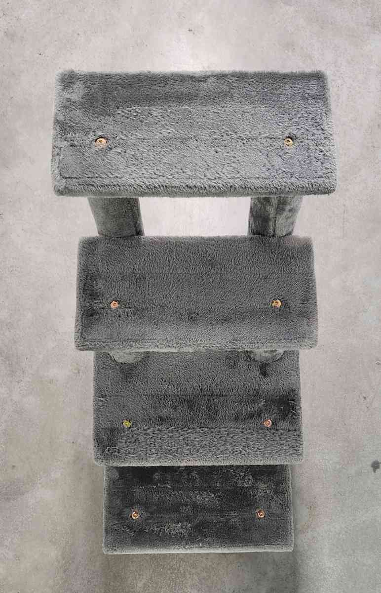 Furhaven Steady Paws 4 Step Pet Stairs for High Beds Sofas - Kenner, Louisiana - FleaMarketBay