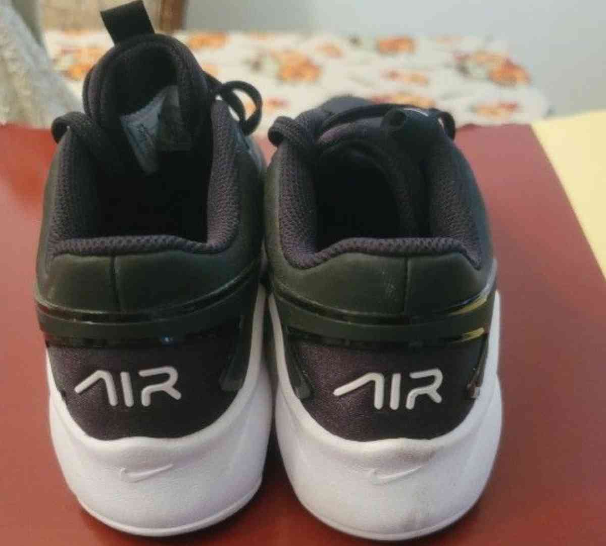 KIDS NIKE BIG KID AIR MAX INTRLK RUNNING SHOES - Hudson, Florida