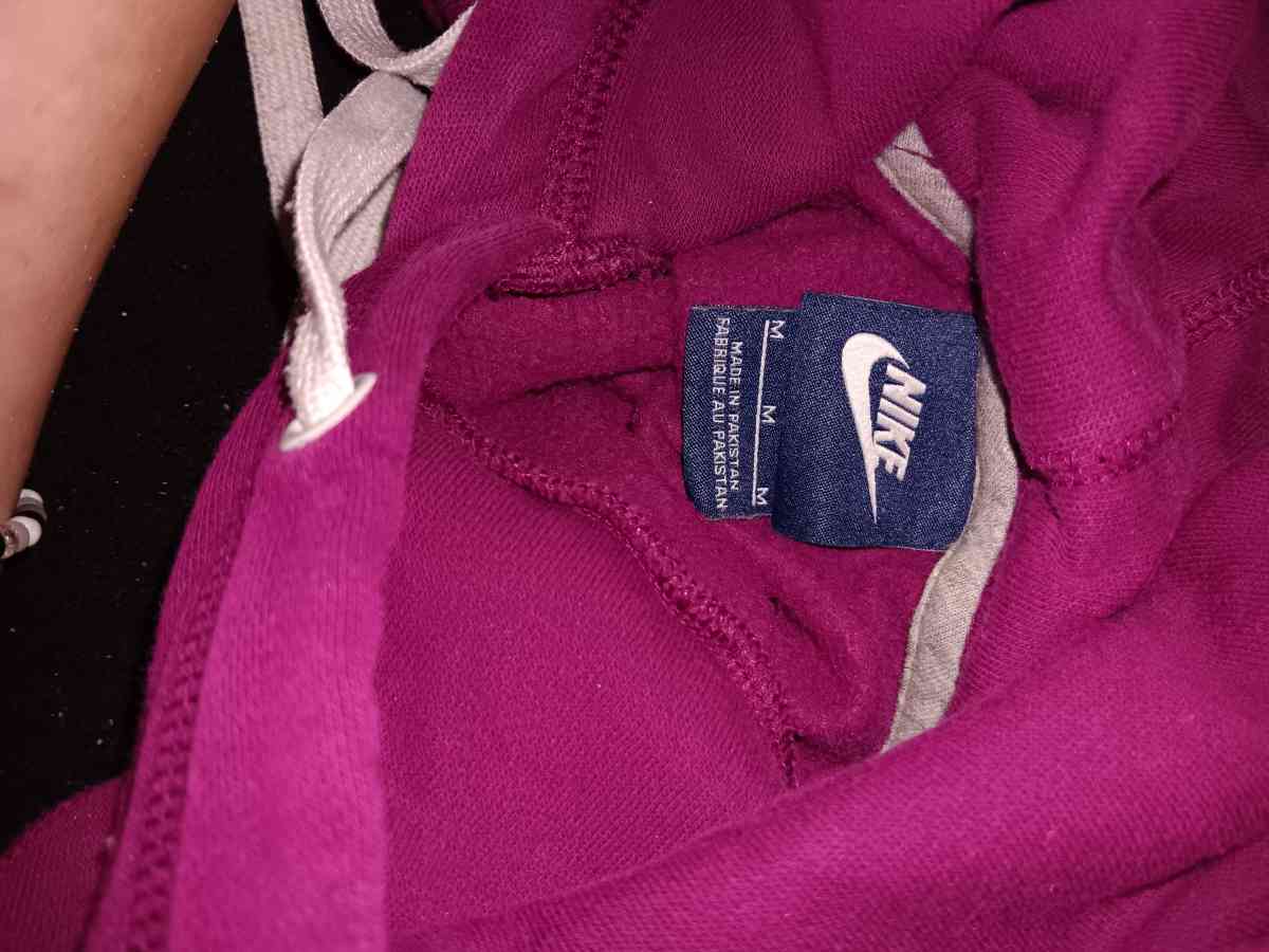 Nike Womens Hoody - Independence, Missouri - FleaMarketBay