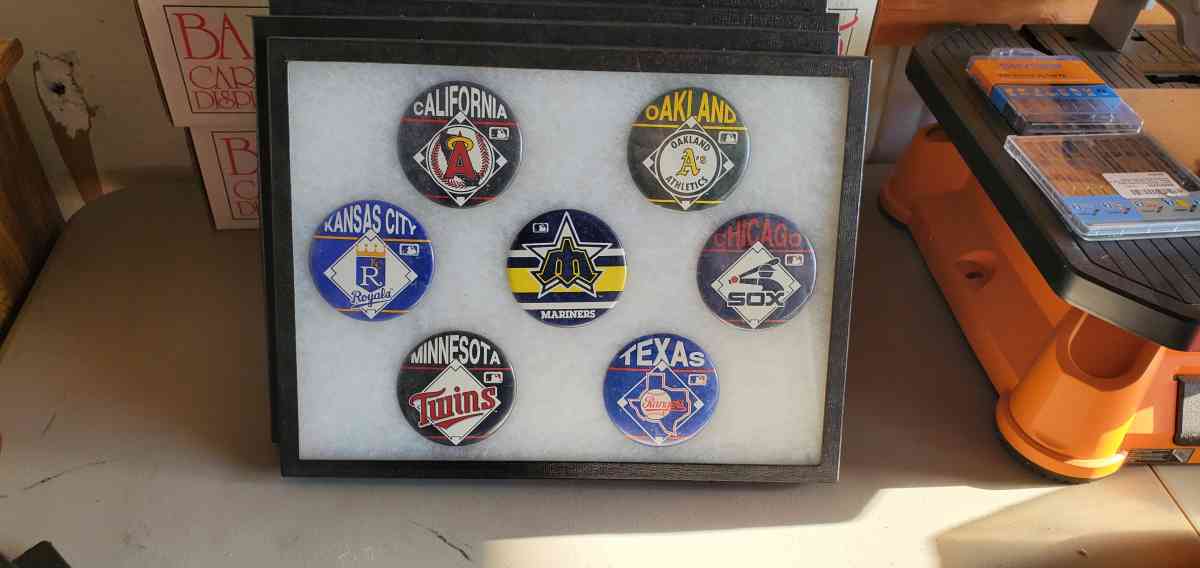 mlb baseball large style team pins - Huntington Beach, California - FleaMarketBay