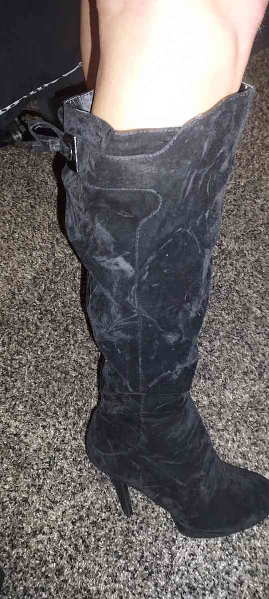 Boots - Vandalia, Ohio - FleaMarketBay