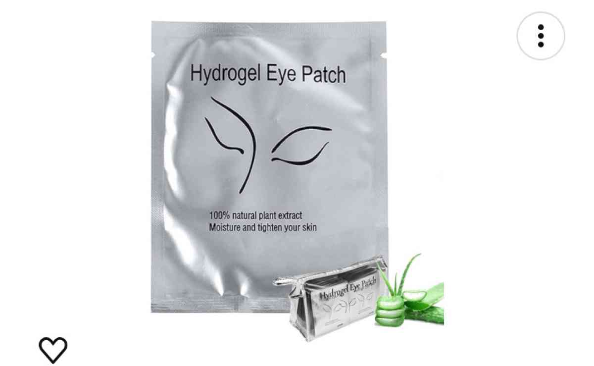 Tools for applying eyelashes - Brooklyn, New York - FleaMarketBay