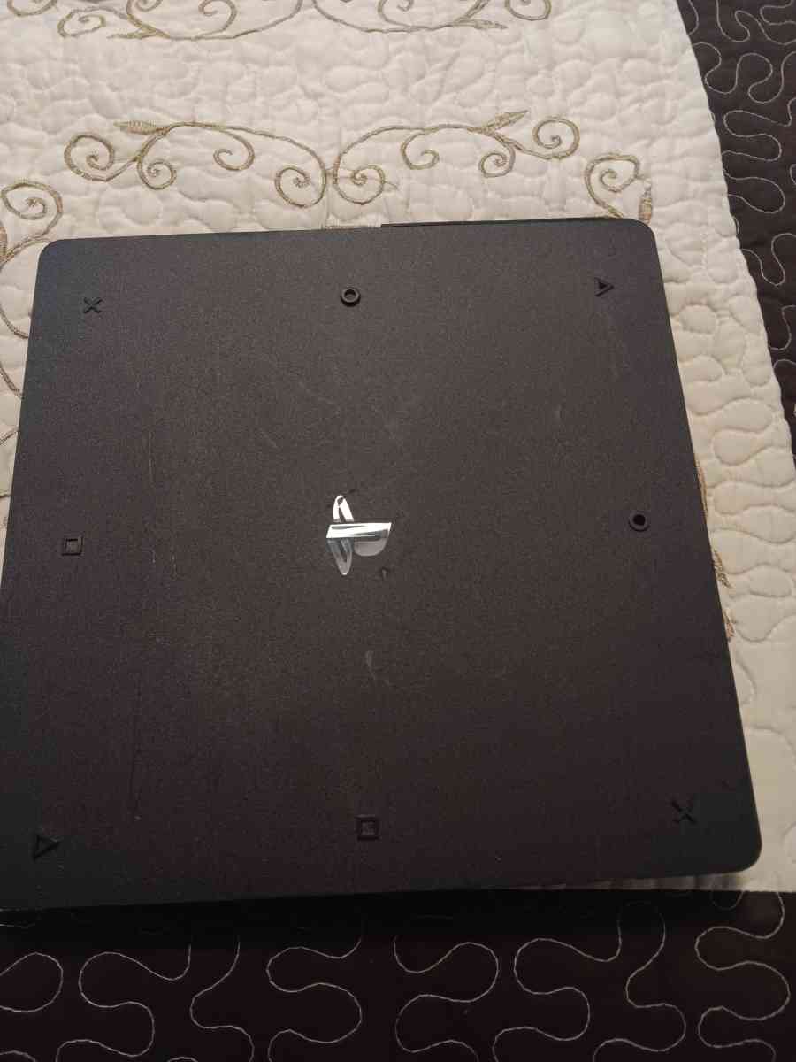 Ps4 good condition - Santa Ana, California - FleaMarketBay
