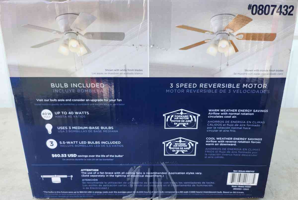 Harbor Breeze Centreville Ceiling Fan with Light Kit - Homosassa, Florida - FleaMarketBay