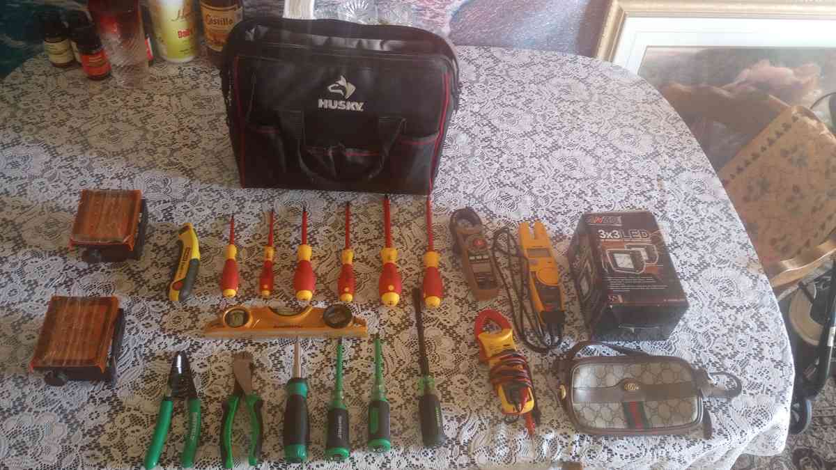 selling bundle of tools and other stuff - Los Angeles, California