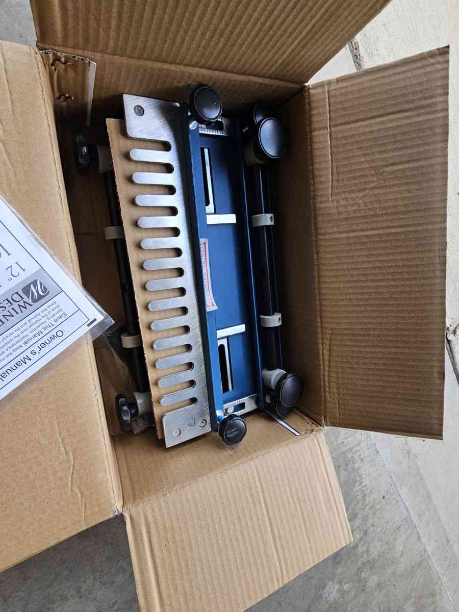 Dovetail fixture - Denton, Texas - FleaMarketBay