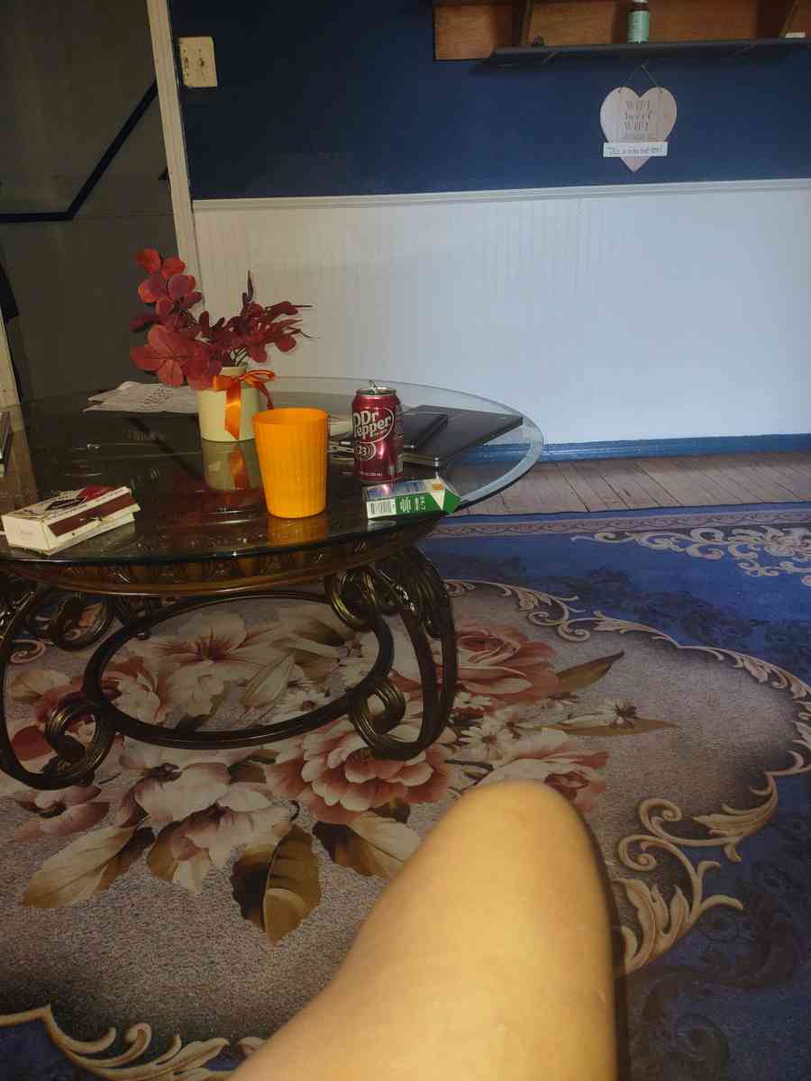 real wood coffee table w glass top - Tulsa, Oklahoma