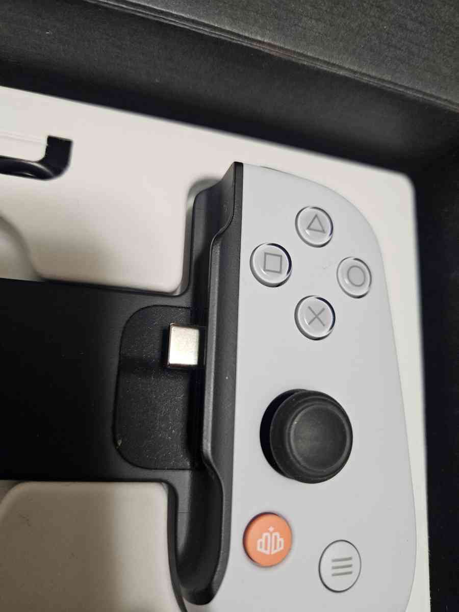 Backbone 2nd Gen One Mobile Gaming - Plainville, Massachusetts - FleaMarketBay