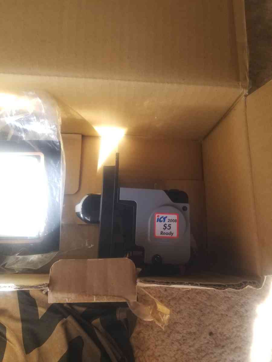 ICT   FIVE DOLLAR BILL CHANGER - Alameda, California