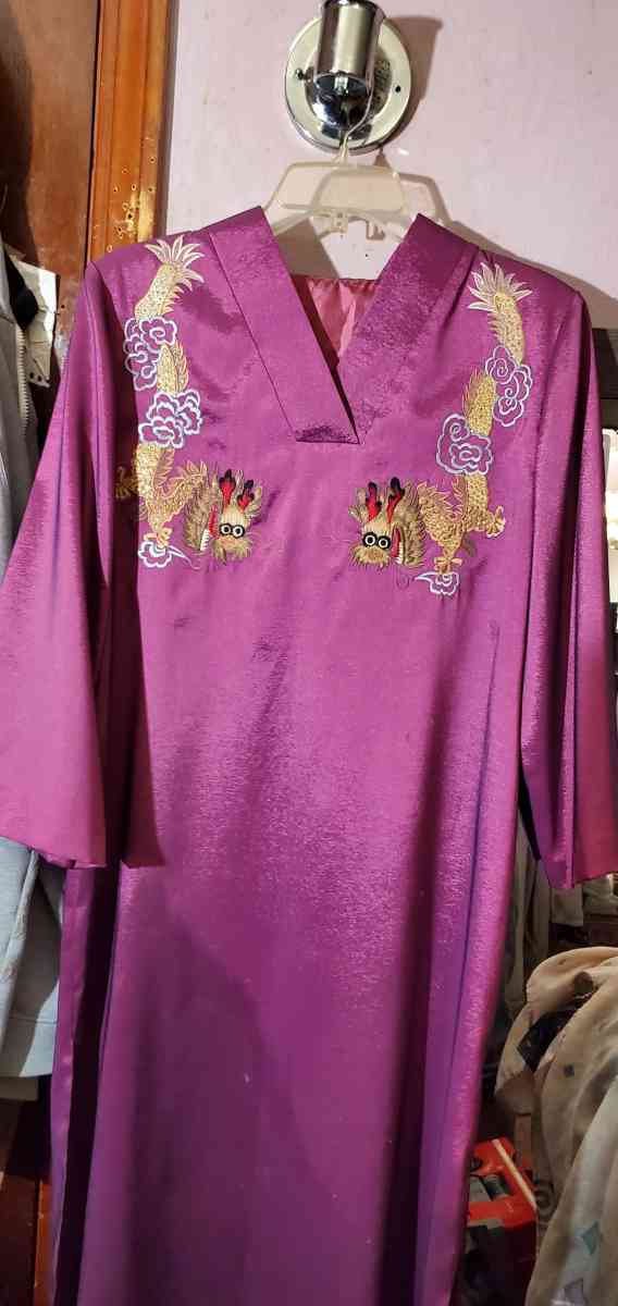 brand new Robe made hand made in China