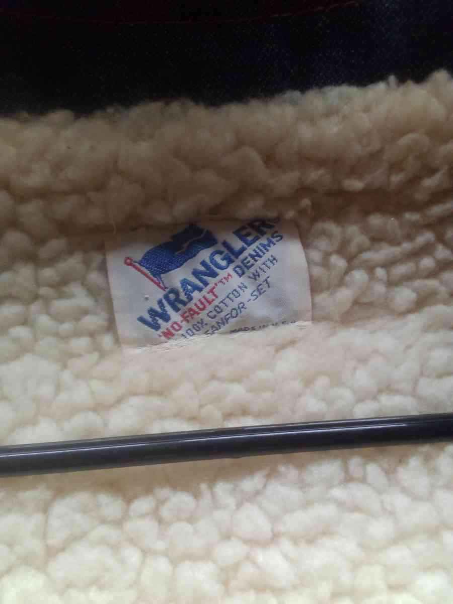 vintage wrangler vest one of a kind never worm set in closet - Joaquin, Texas - FleaMarketBay