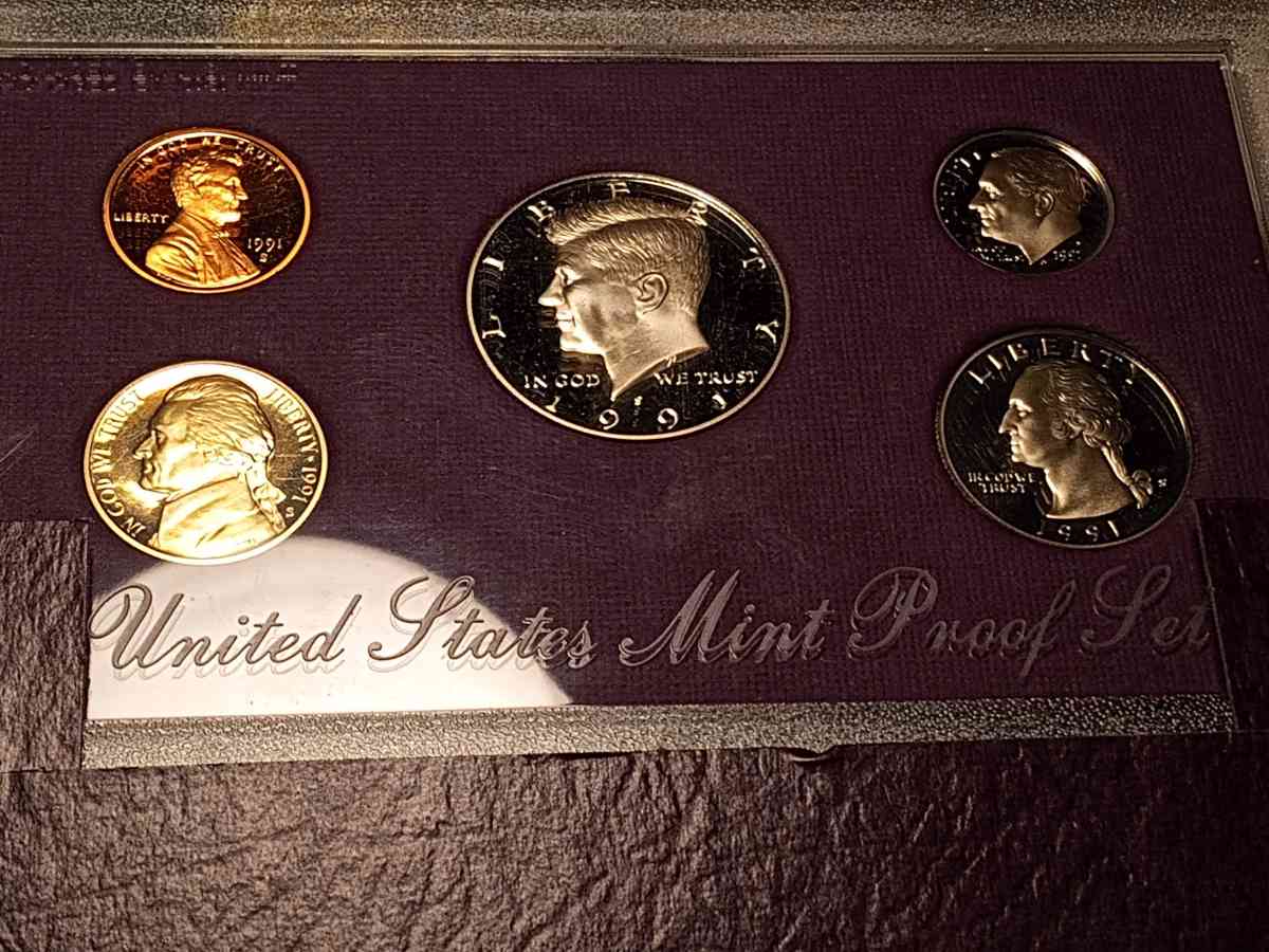 coin collection - Headland, Alabama - FleaMarketBay