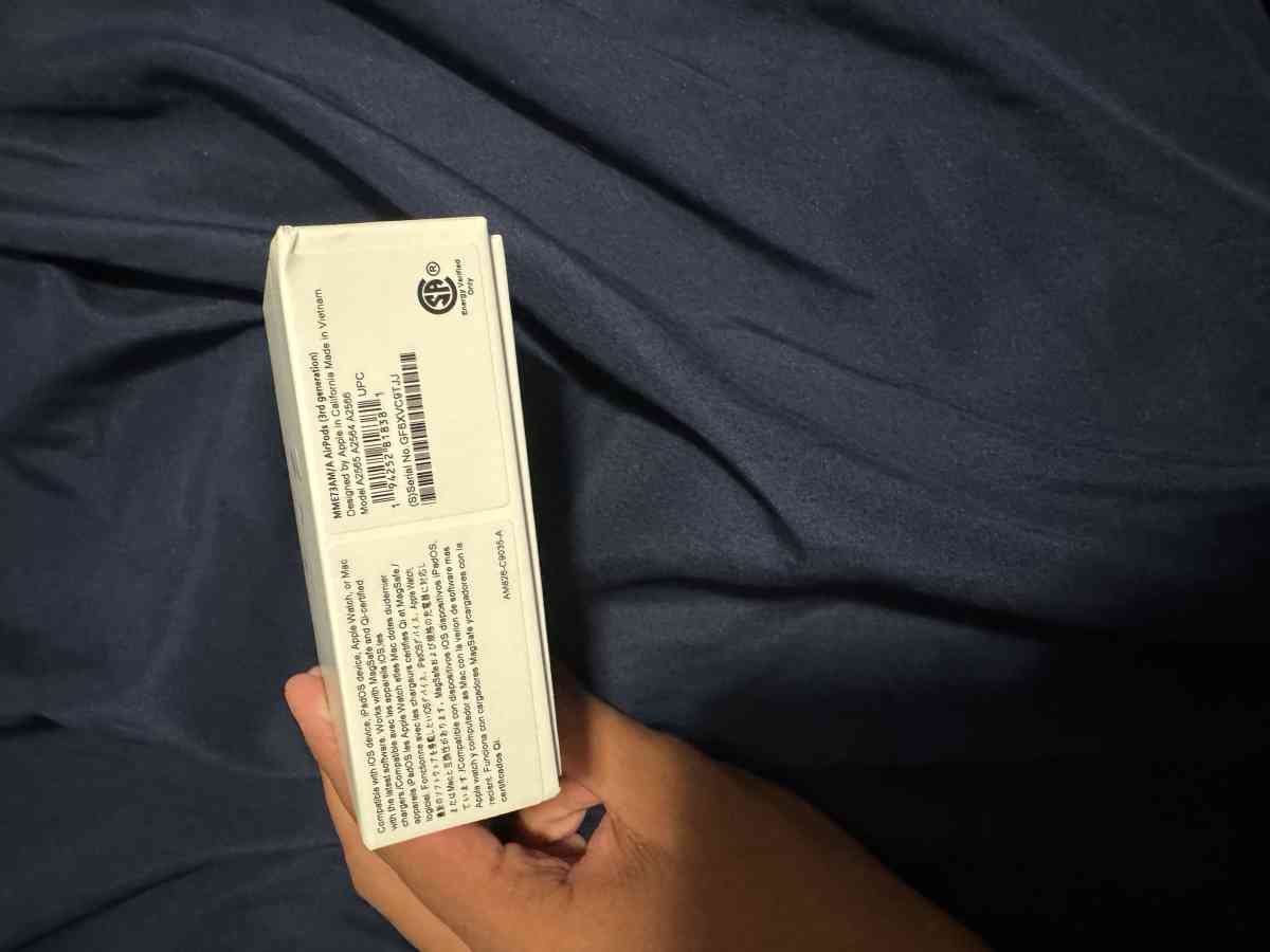 Apple AirPods generation 3 - North Bergen, New Jersey - FleaMarketBay