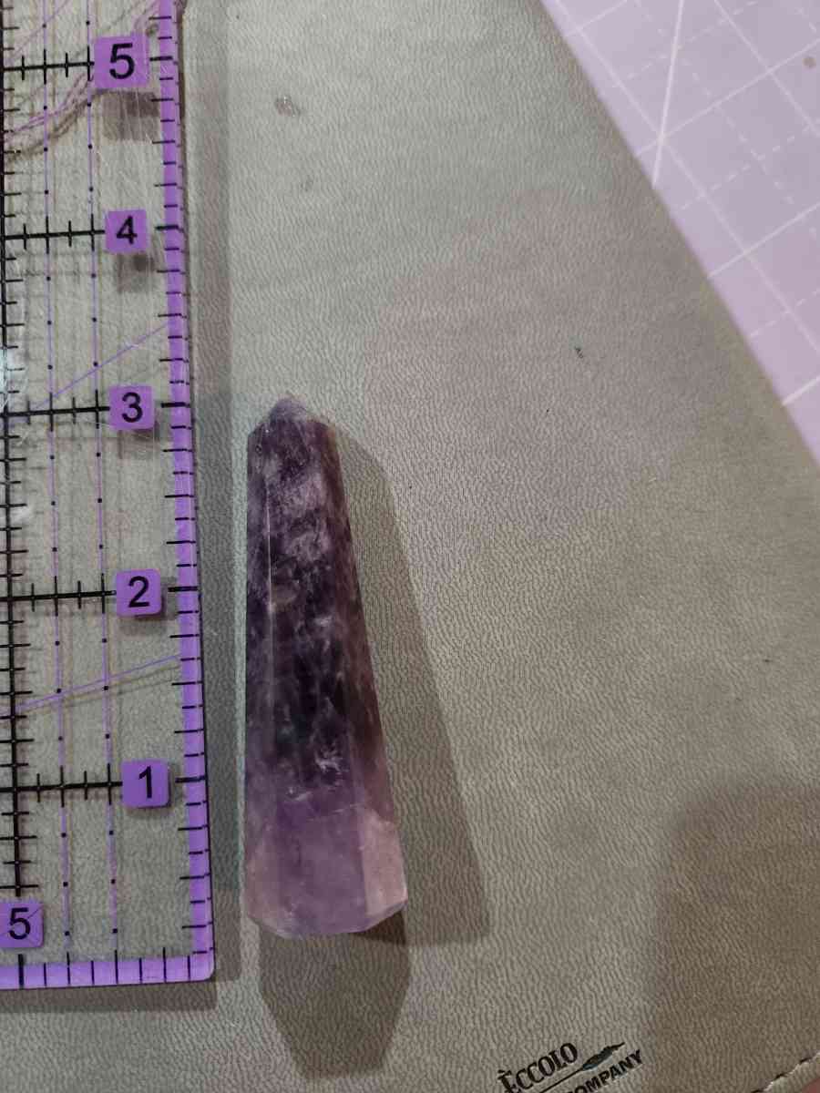 amethyst crystal - Lancaster, Massachusetts - FleaMarketBay