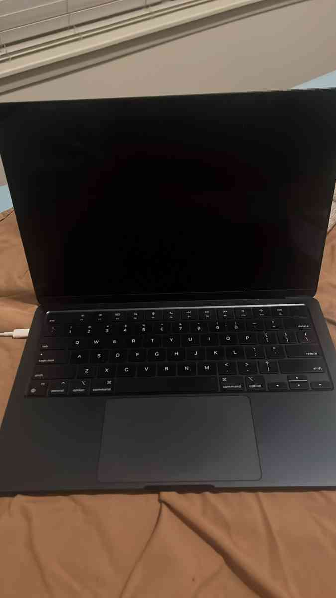apple mc book air 13 - Dallas, Texas - FleaMarketBay