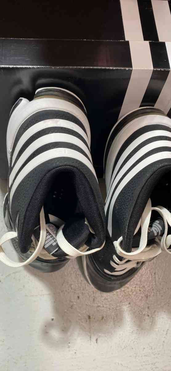 Adidas TS Lightning Creato MEN BOYS Basketball Shoes CLU 60 - Chicago Heights, Illinois - FleaMarketBay