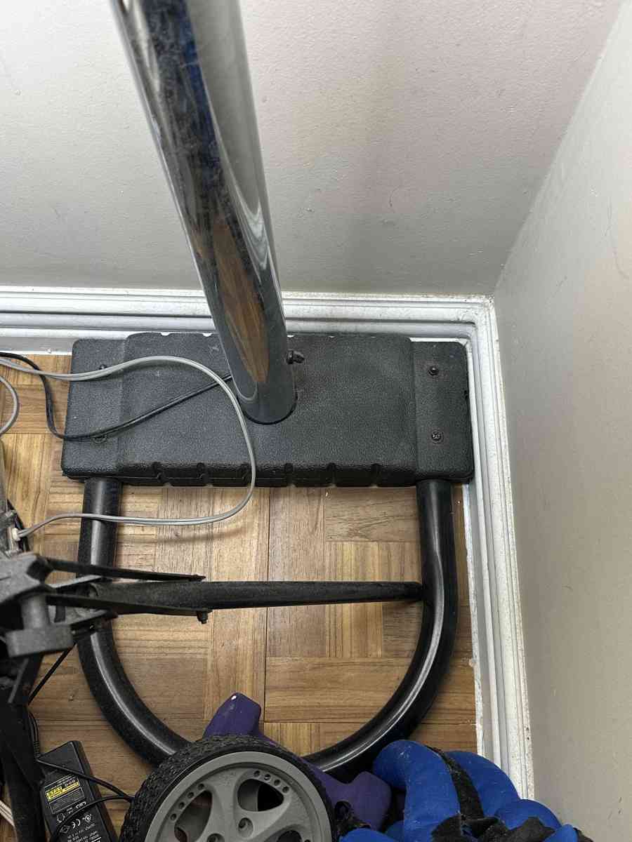 chandelier lamp - Burbank, California