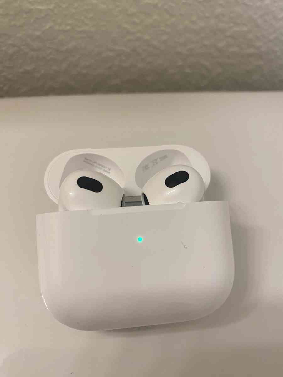 AirPod 3 gen - Wichita, Kansas - FleaMarketBay