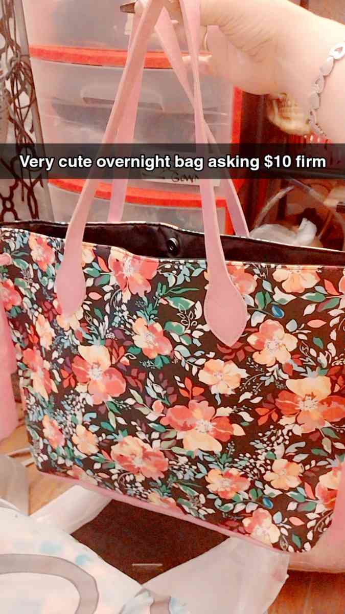 Cute Bags n Purses - Dallas, Texas - FleaMarketBay