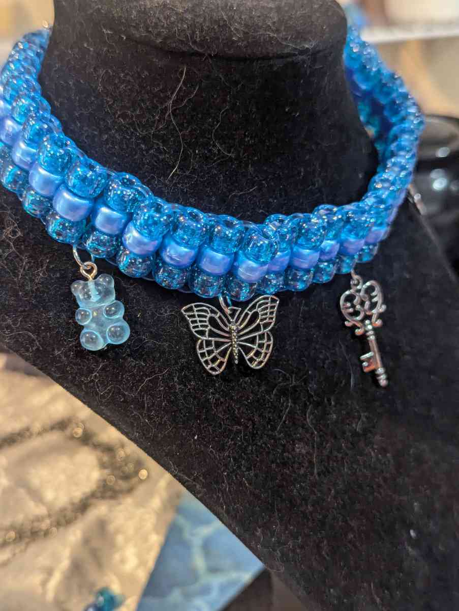 Blue collar - Blanchard, Louisiana - FleaMarketBay