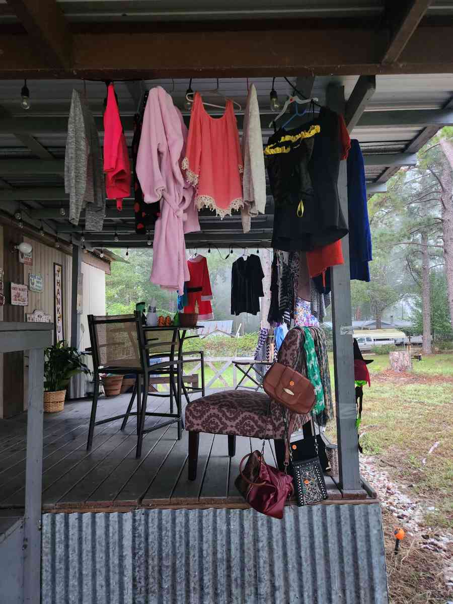 Yard Sale at 125 oak street in Simpson 8am to all gone - Simpson, Louisiana - FleaMarketBay
