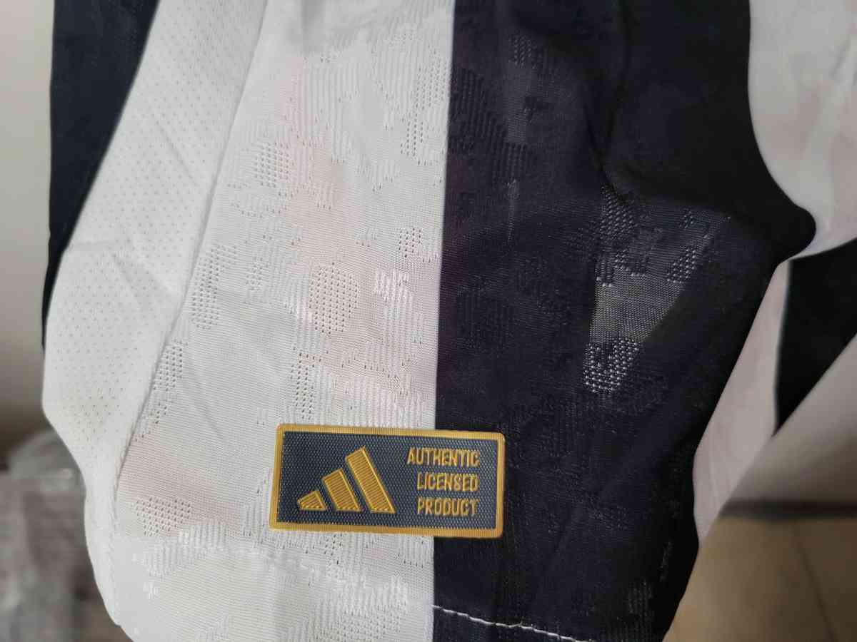 Juventus Jersey Soccer 2025 Fan Version Size L Chiesa - Miami, Florida - FleaMarketBay