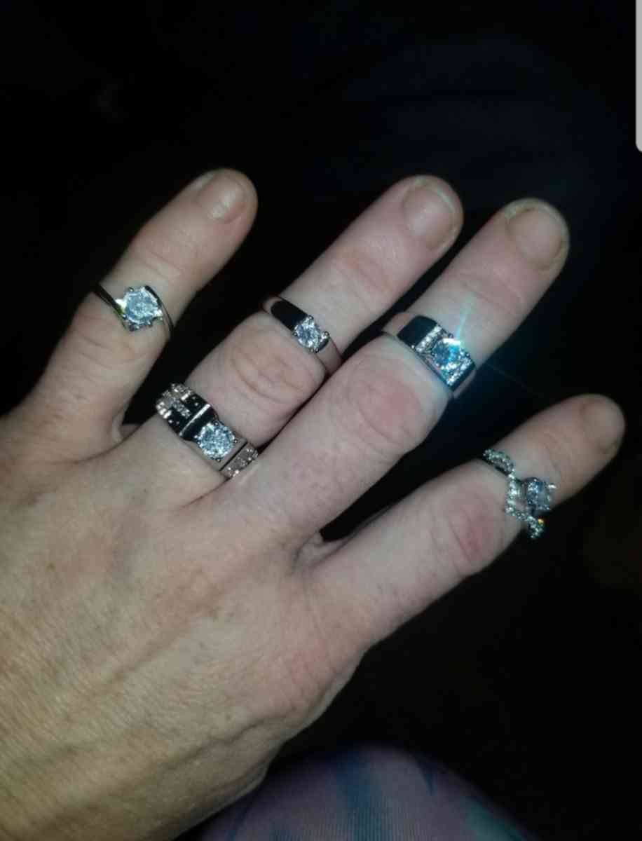 mossinaite rings - Ann Arbor, Michigan - FleaMarketBay