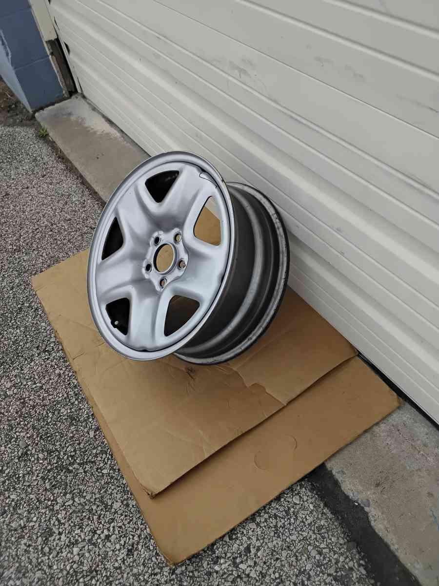 Nice Mazda CX5 OEM Factory Steel Wheel 17 Like New - Williamstown, New Jersey - FleaMarketBay