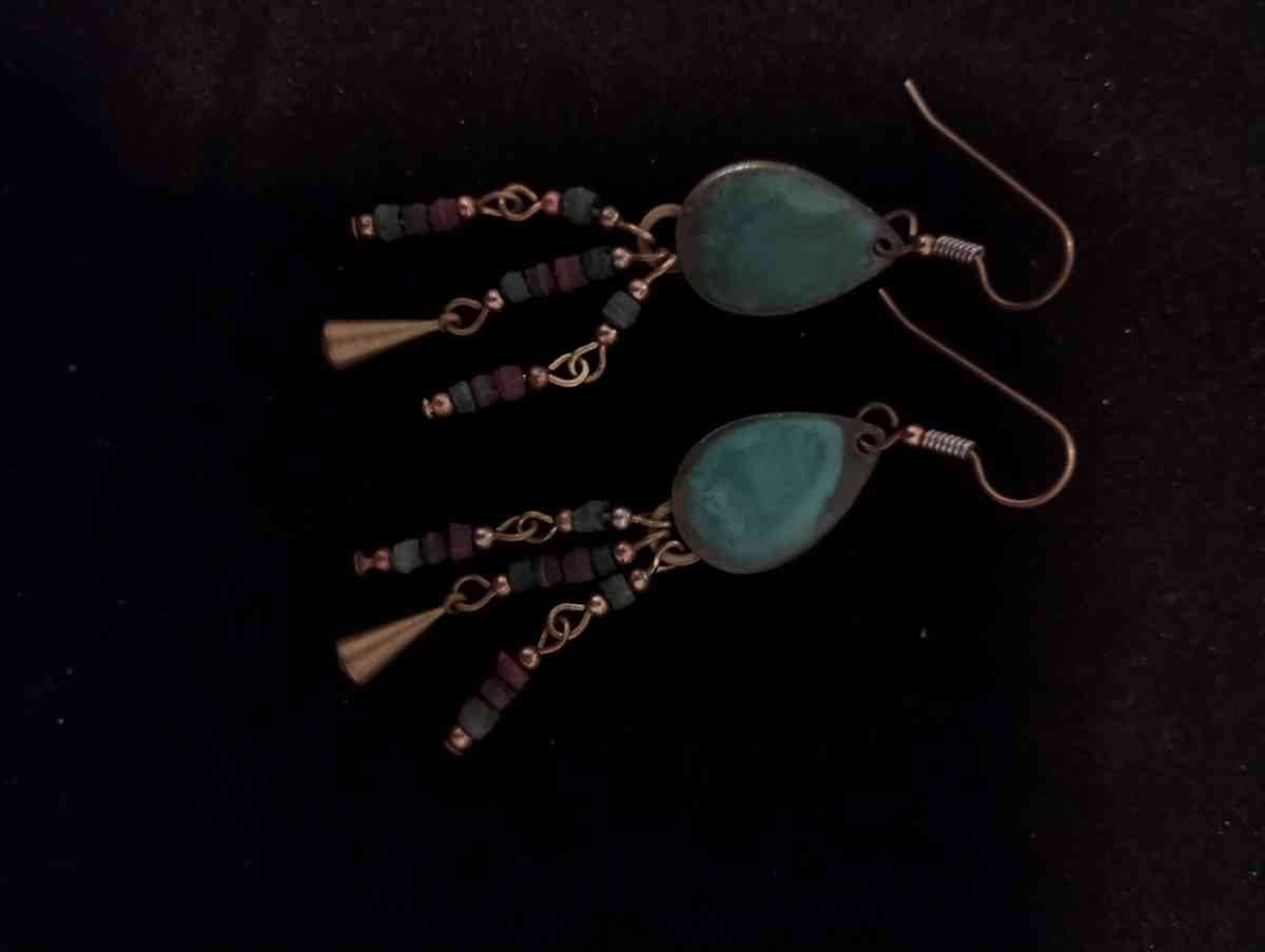 womens earrings - Monte Vista, Colorado