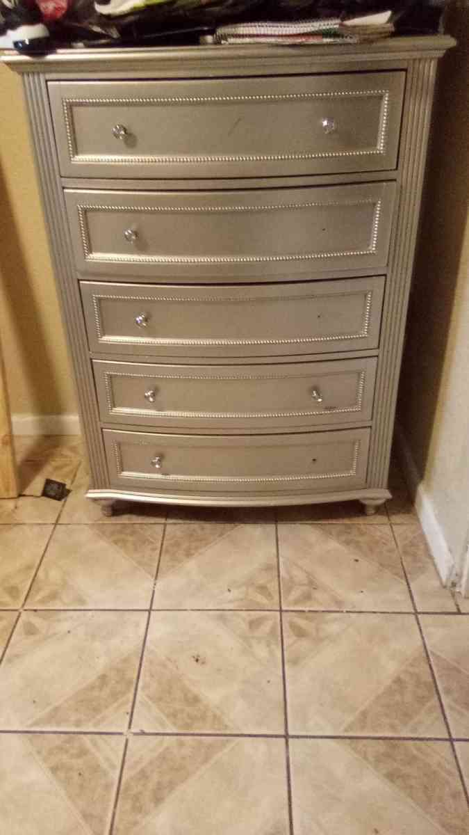 bedroom set - Midland, Texas - FleaMarketBay