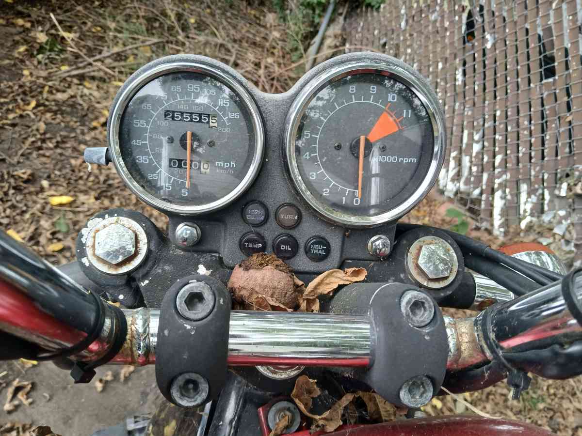 1988 honda magna motorcycle  sold as is - Dayton, Ohio - FleaMarketBay